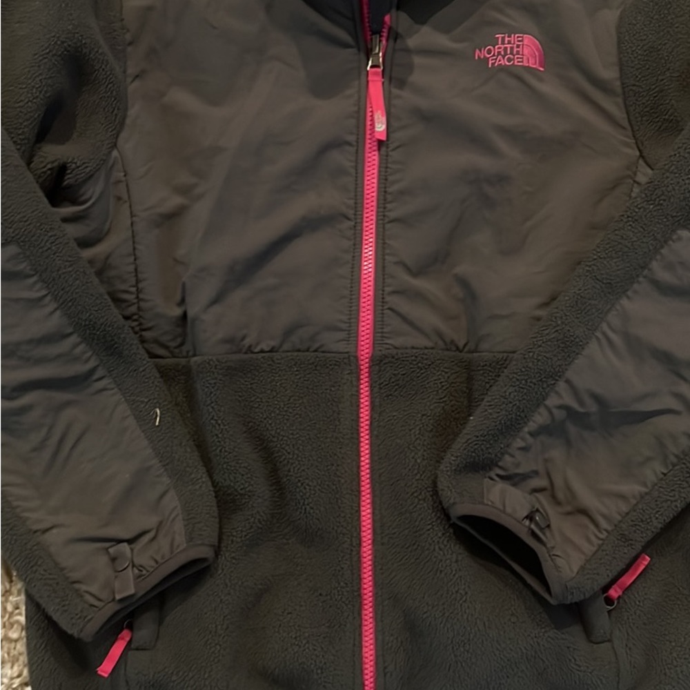 Grey with hot pink zipper